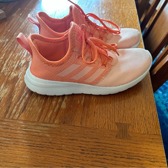 Adidas shoes - Picture 4 of 4